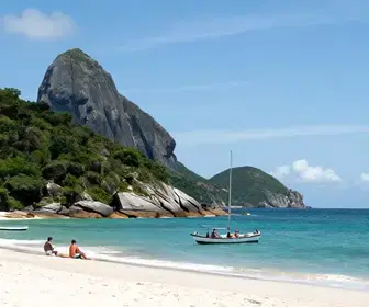 Arraial do Cabo é Caro? Descubra os Custos do Seu Passeio
