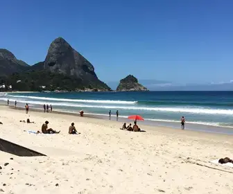 Arraial do Cabo: Um Guia de Acessibilidade para Pessoas com Deficiência Arraial do Cabo: Um Guia de Acessibilidade para Pessoas com Deficiência