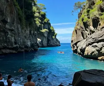 Descubra a Gruta Azul em Arraial do Cabo: Um Paraíso Natural