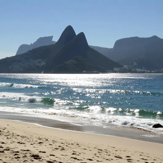 Descubra a Praia dos Anjos