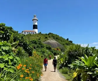 Descubra a Trilha do Farol Velho em Arraial do Cabo