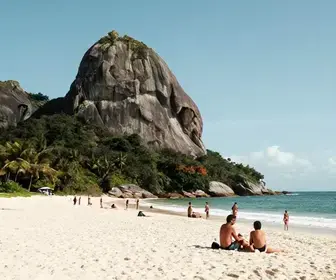 Descubra Arraial do Cabo em Fevereiro: Um Guia Completo Descubra Arraial do Cabo em Fevereiro: Um Guia Completo