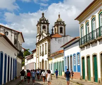 Descubra o Centro Histórico de Arraial do Cabo: Cultura e Patrimônio