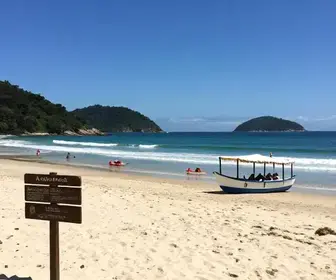 Entenda as Taxas Turísticas e de Embarque em Arraial do Cabo