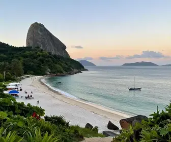 Guia Completo de Turismo em Arraial do Cabo – RJ Guia Completo de Turismo em Arraial do Cabo - RJ