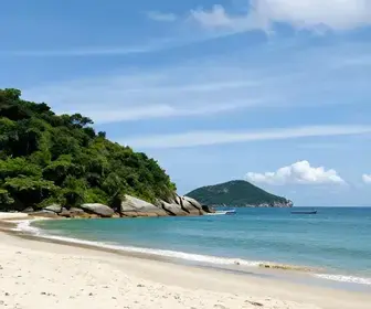 Guia Prático: Como Chegar à Praia do Forno em Arraial do Cabo Guia Prático: Como Chegar à Praia do Forno em Arraial do Cabo