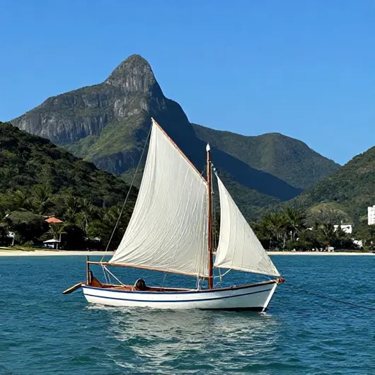 Passeio de Escuna em Arraial do Cabo Passeio de Escuna em Arraial do Cabo